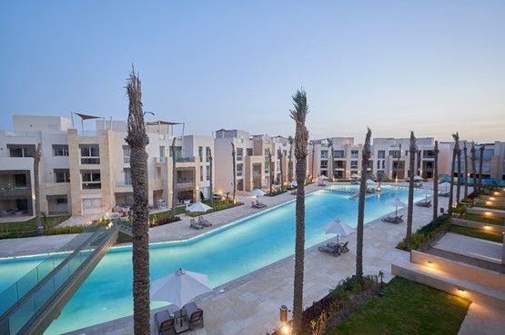 2 BR Apartment with Pool and Sea view